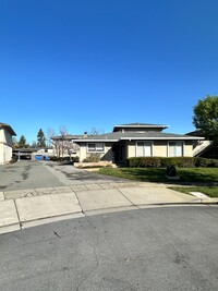 691 Ontario Ct in Sunnyvale, CA - Building Photo - Building Photo