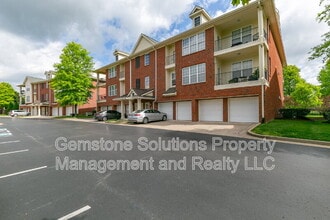 3201 Aspen Grove Dr in Franklin, TN - Building Photo - Building Photo