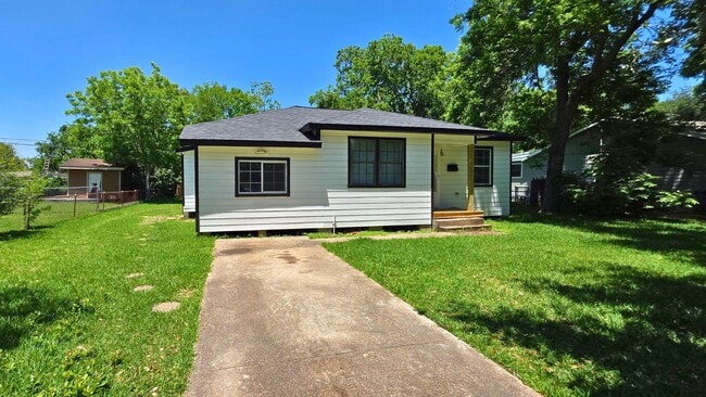 property at 502 Azalea Dr