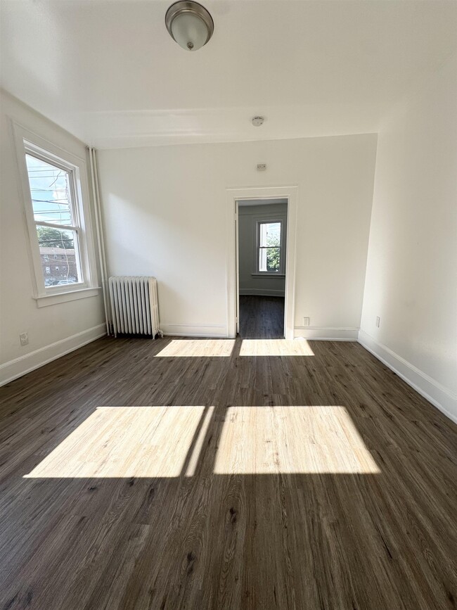 1517 Union Turnpike in North Bergen, NJ - Building Photo - Building Photo