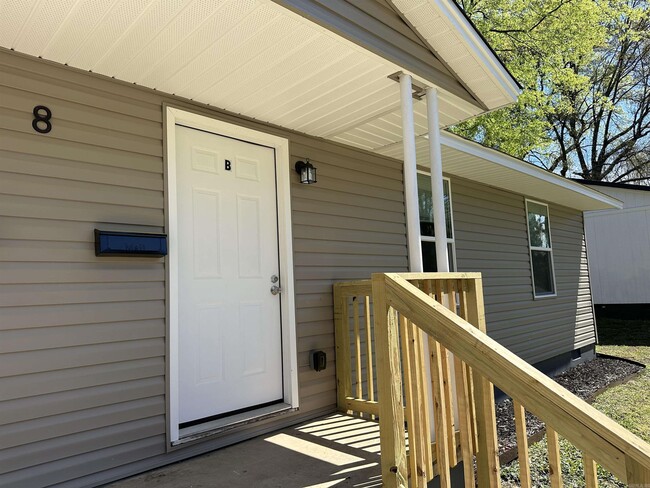 8 Hiland Pl in Benton, AR - Building Photo - Building Photo