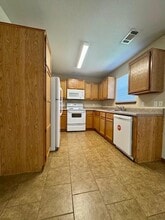 4202 SW Chapelstone Ave in Bentonville, AR - Building Photo - Building Photo