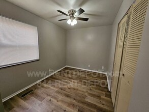 1531 E Riverside Dr in Evansville, IN - Building Photo - Building Photo