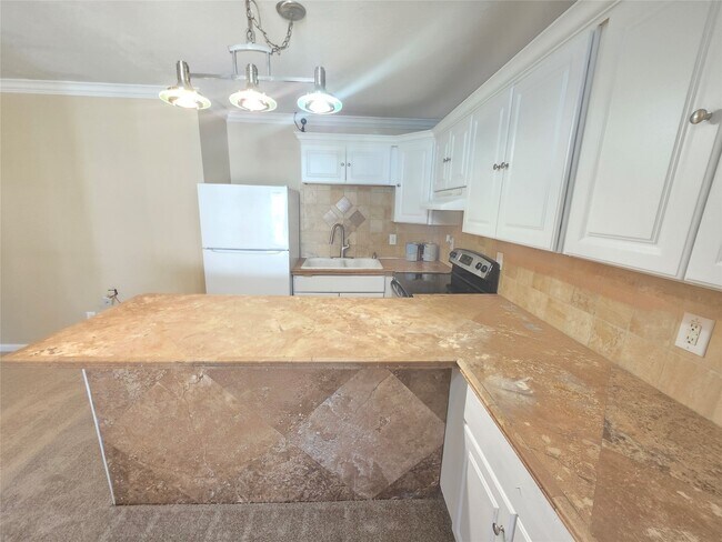 801 Queenswood St in Montgomery, TX - Building Photo - Building Photo