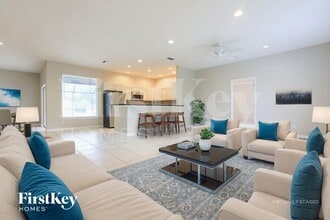 4511 Jaslo Ave in North Port, FL - Building Photo - Building Photo
