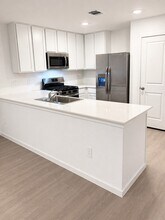 22724 Hackberry in New Caney, TX - Foto de edificio - Building Photo