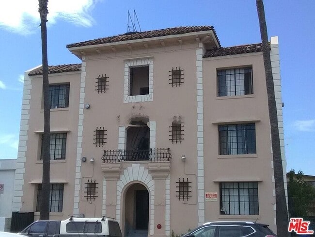 property at 259 S Harvard Blvd