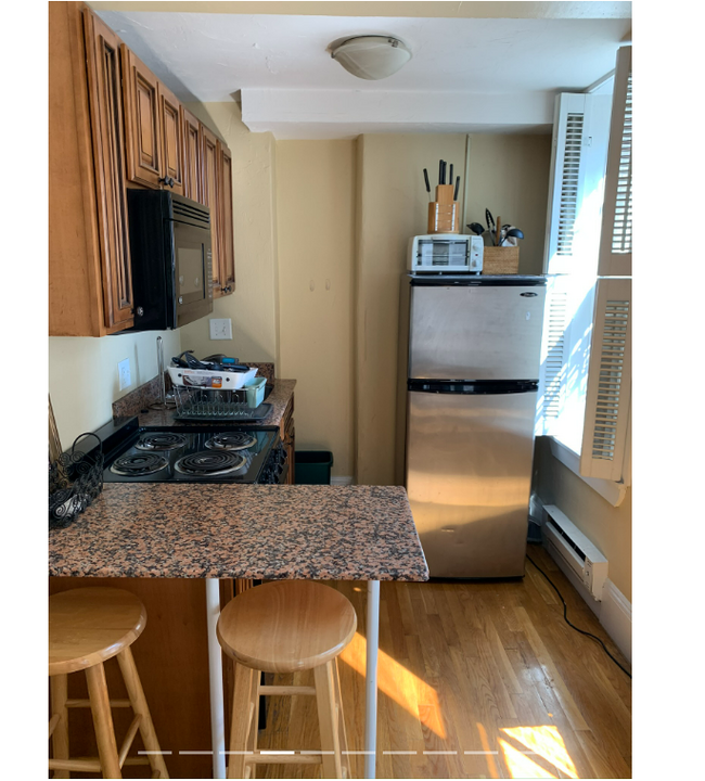 46 Hereford St, Unit A in Boston, MA - Building Photo