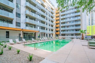 333 E Roosevelt St in Phoenix, AZ - Building Photo - Building Photo