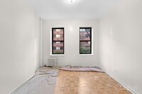 219 E 94th St in New York, NY - Building Photo - Building Photo