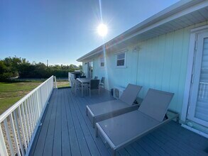1003 Crane St in Key Largo, FL - Building Photo - Building Photo