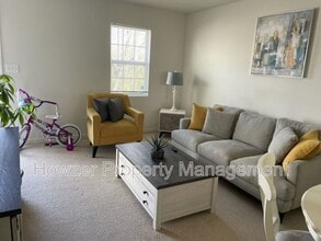 17 High School Rd in Barnstable, MA - Building Photo - Building Photo