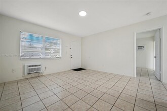 289 SE 1st Ave in Pompano Beach, FL - Building Photo - Building Photo