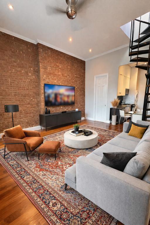 7 E 75th St in New York, NY - Building Photo - Building Photo