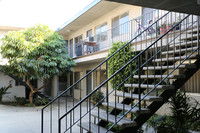 3730 Dufresne Court in Los Angeles, CA - Foto de edificio - Building Photo