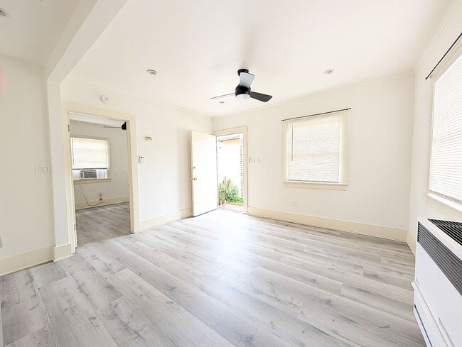 1857 7th St in Santa Monica, CA - Foto de edificio - Building Photo