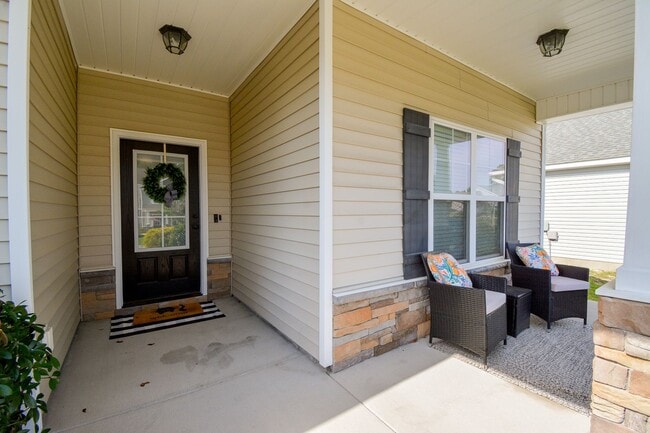 202 Admiral Ct in Sneads Ferry, NC - Building Photo - Building Photo
