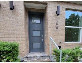 3807 Threadgill St in Austin, TX - Building Photo