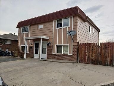 13691 E Nevada Pl in Aurora, CO - Foto de edificio - Building Photo