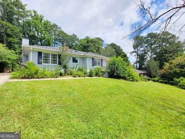 property at 2070 Black Fox Dr NE