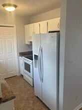 219 Tobacco Rd in Clarksville, TN - Building Photo - Building Photo
