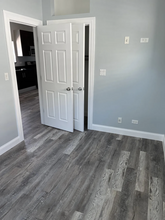 2206 N Menard Ave, Unit 2 in Chicago, IL - Building Photo - Building Photo