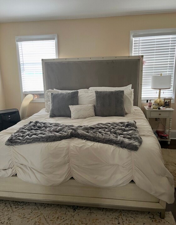 2653 Madrid St in New Orleans, LA - Foto de edificio