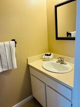 19036 Kittridge St in Los Angeles, CA - Building Photo - Building Photo