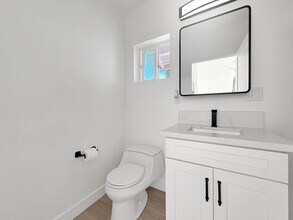 1273 Donatello St in Lancaster, CA - Building Photo - Building Photo