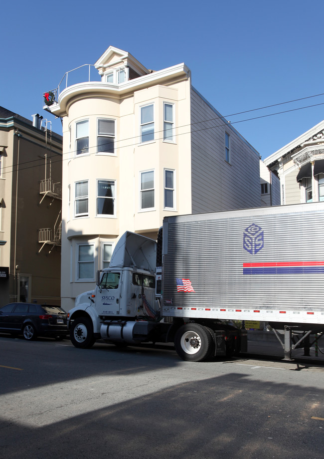 2048-2052 Union St in San Francisco, CA - Building Photo - Building Photo