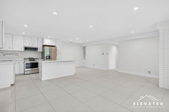 458 Las Casitas Ct in Santa Rosa, CA - Building Photo - Building Photo