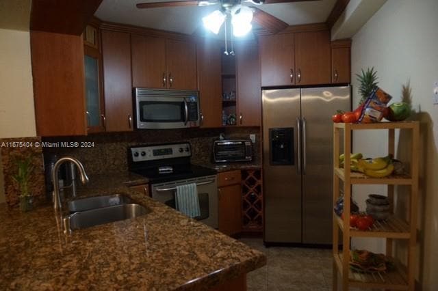 10257 NW 9th Street Cir in Miami, FL - Foto de edificio - Building Photo