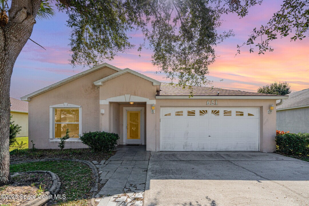 651 Benton Dr in Melbourne, FL - Building Photo