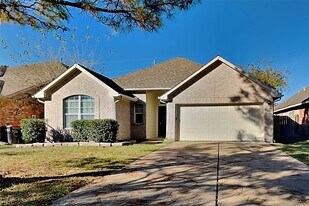 20042 Arbor Creek Dr in Katy, TX - Building Photo