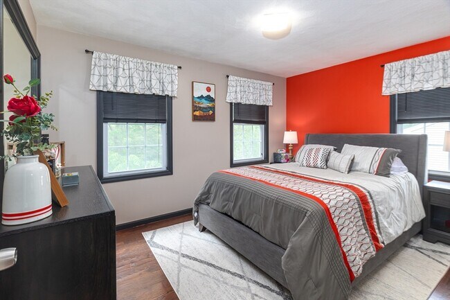114 Granville Ave in Malden, MA - Building Photo - Building Photo