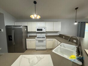 2036 Reserve Blvd in Gulf Breeze, FL - Building Photo - Building Photo