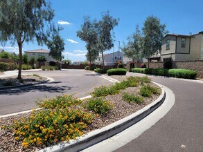 2754 S Apache Dr in Chandler, AZ - Building Photo - Building Photo