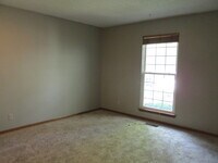 10655 W 115th St - 6