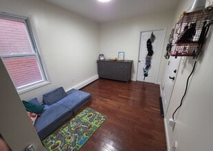 62 Wright Ave in Jersey City, NJ - Building Photo - Building Photo