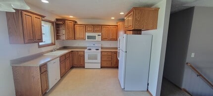 5102 S Baneberry Ave in Sioux Falls, SD - Building Photo - Building Photo