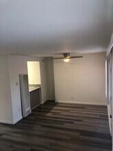 2734 James M Wood Blvd, Unit 7 in Los Angeles, CA - Foto de edificio - Building Photo