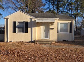 1809 Palm St in Goldsboro, NC - Building Photo