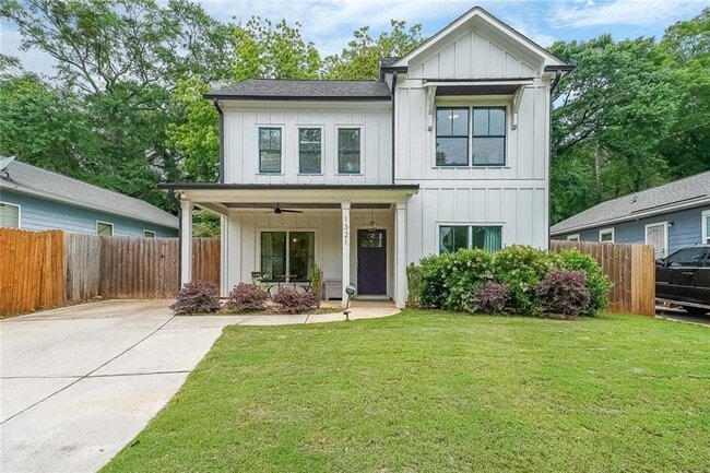 property at 1321 Plaza Ave SW