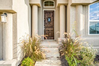 6526 Comanche Post in San Antonio, TX - Foto de edificio - Building Photo