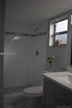 512 Gardens Dr in Pompano Beach, FL - Building Photo - Building Photo