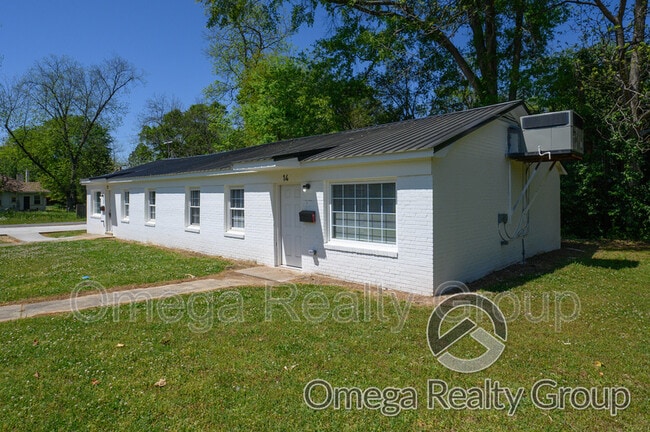 property at 14 E Clay St