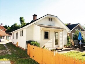 306 Locust Terrace in Salisbury, MD - Building Photo - Building Photo