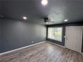 70 N Hunter St in Farmington, AR - Building Photo - Building Photo