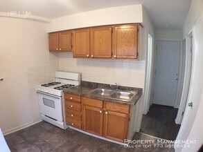 7218 Park Ave-Unit -1 in Summit, IL - Building Photo - Building Photo