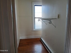 1826 3rd Ave in Watervliet, NY - Building Photo - Building Photo